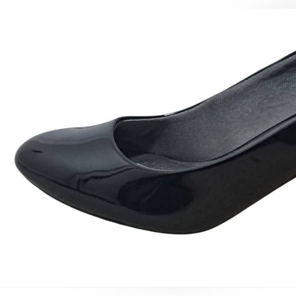 LifeStride Parigi Black Patent Pumps Size 10 - Picture 6 of 15